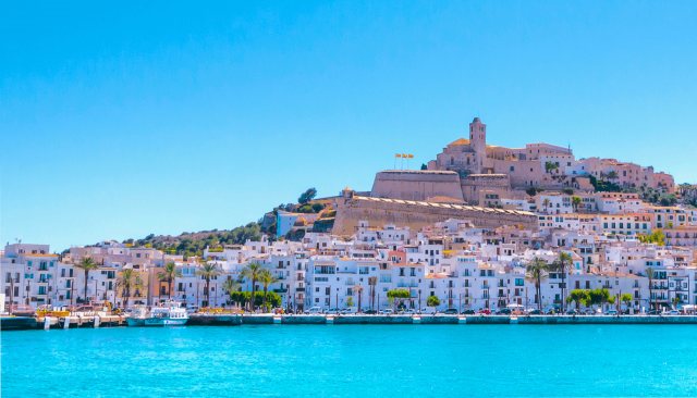 HH_Ibiza_Town_shutterstock_363254564.png, 806 KB